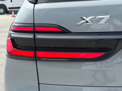 New 2027 BMW X7 xDrive40i w/ Executive Package AWD/4WD image 10