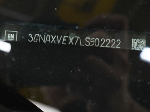 Used 2020 Chevrolet Equinox LT image 31