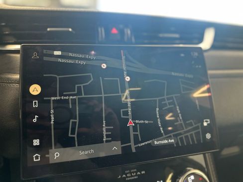 Used 2022 Jaguar F-PACE S image 33