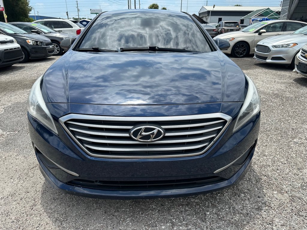 Used 2017 Hyundai Sonata SE FWD image 2