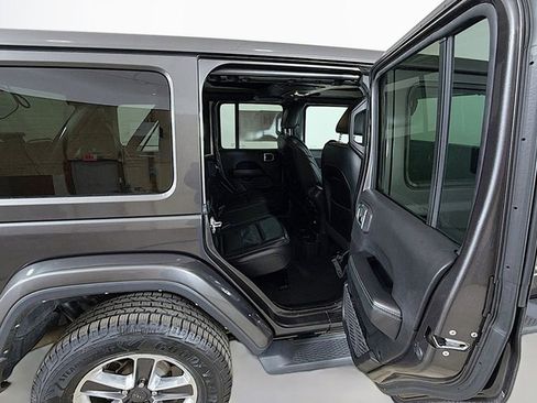 Used 2021 Jeep Wrangler Unlimited Sahara image 21