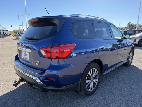 Used 2017 Nissan Pathfinder SL w/ SL Premium Package image 5