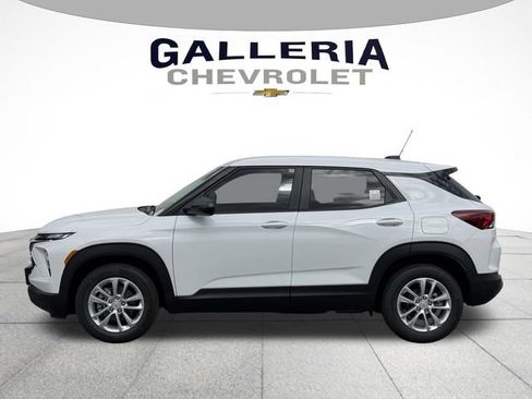 New 2026 Chevrolet TrailBlazer LS w/ LS Convenience Package FWD image 4