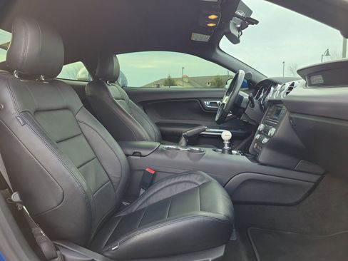 Used 2017 Ford Mustang GT image 15