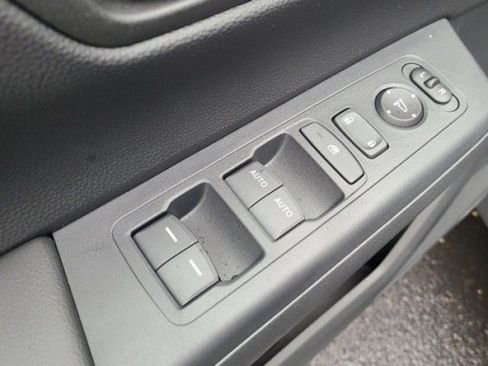 Used 2024 Honda CR-V EX image 19