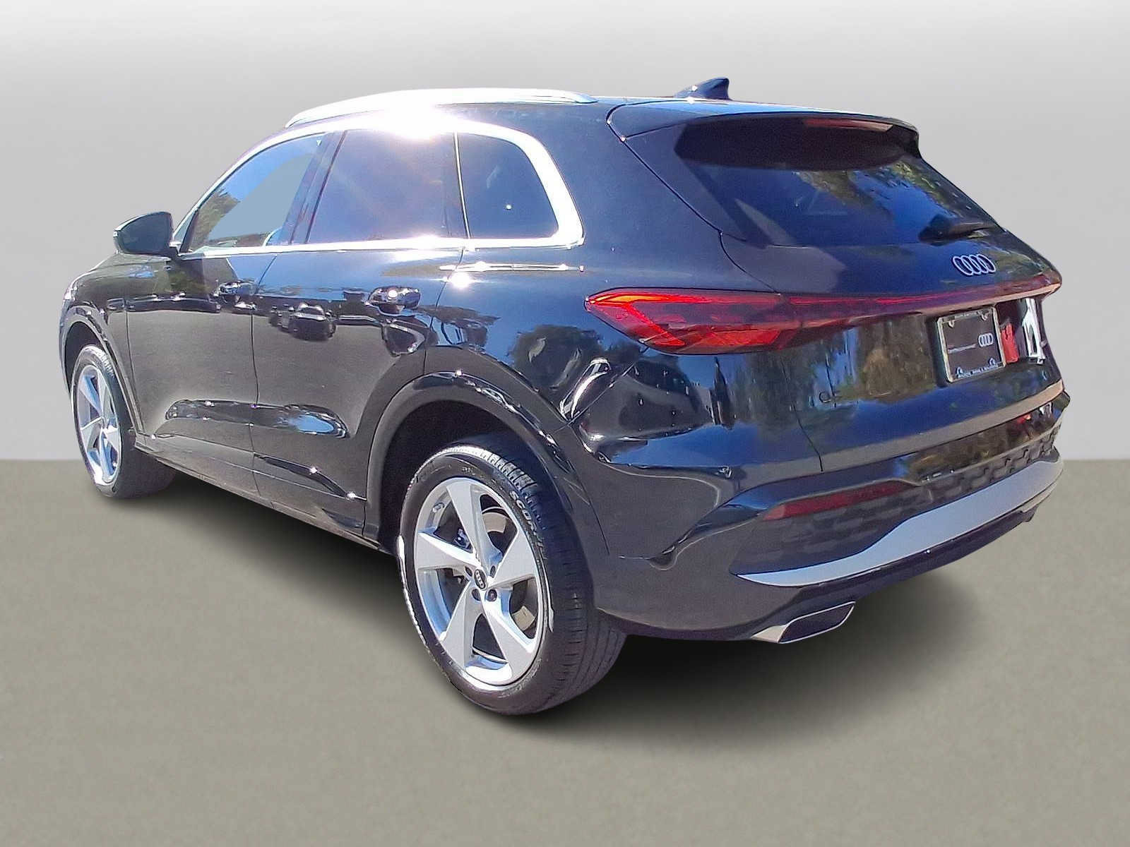 Certified 2025 Audi Q5 Premium Plus AWD/4WD image 28