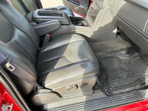 Used 2005 GMC Sierra 1500 SLT w/ Light Duty Power Package image 9