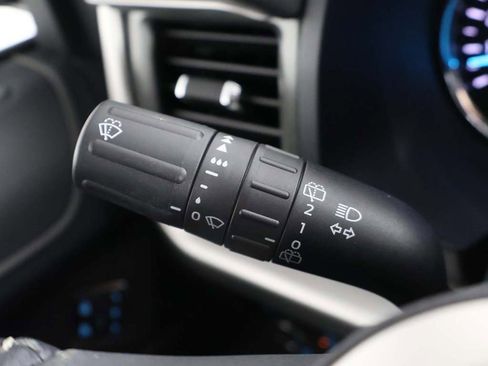 Used 2024 Ford Expedition XLT image 44