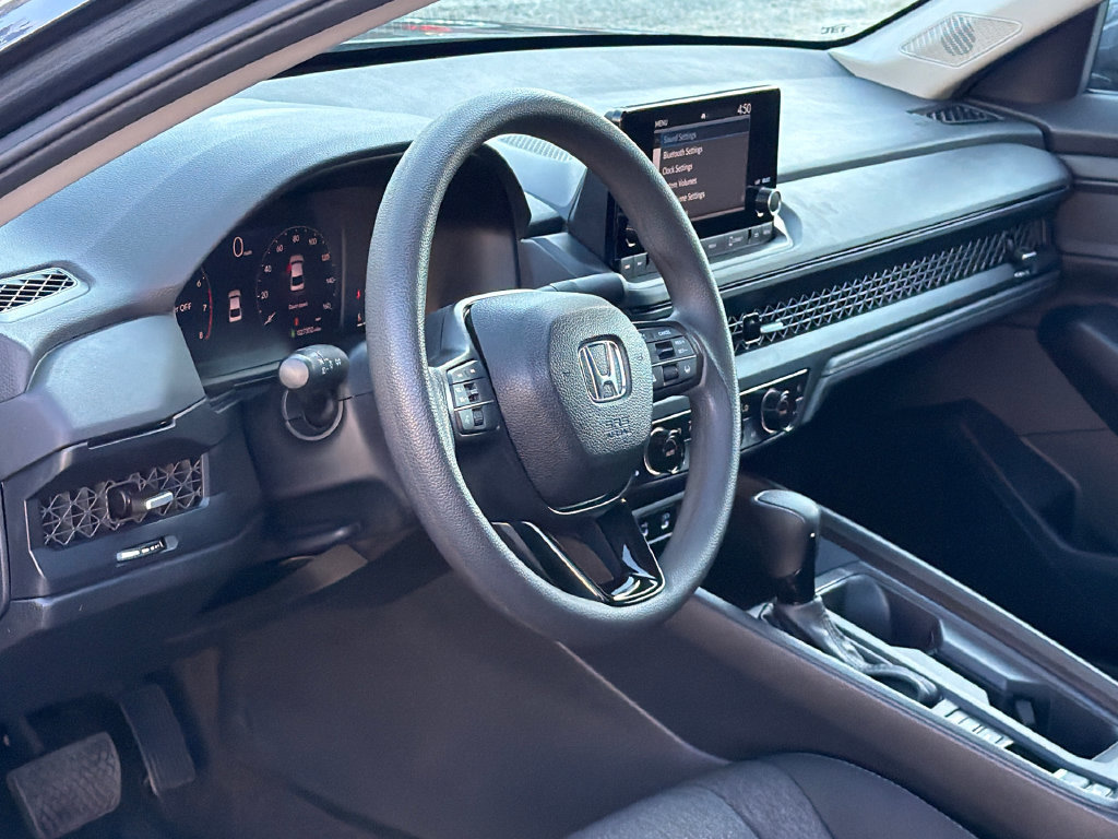 Used 2024 Honda Accord EX image 11