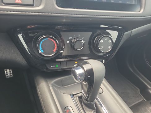 Used 2019 Honda HR-V Sport image 26