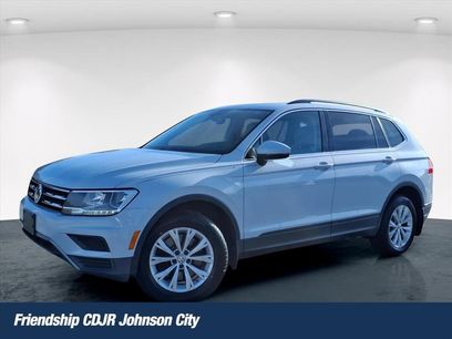 Used 2019 Volkswagen Tiguan SE w/ Panoramic Sunroof Package