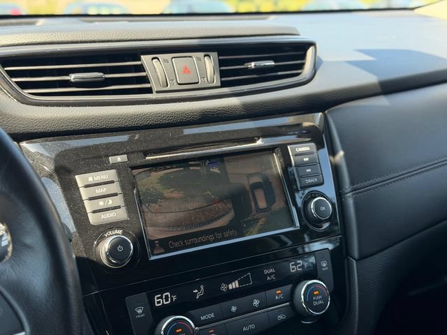 Used 2018 Nissan Rogue SL w/ Premium Package FWD image 17