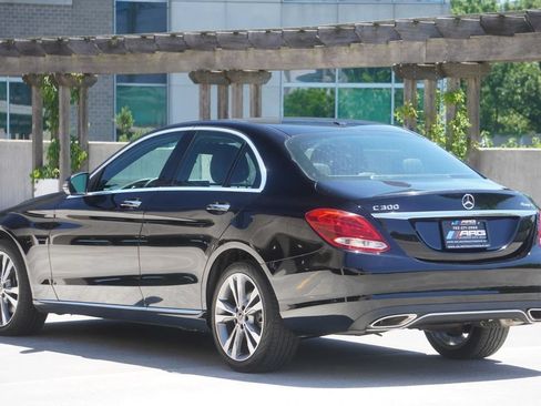 Used 2018 Mercedes-Benz C 300 4MATIC Sedan image 11