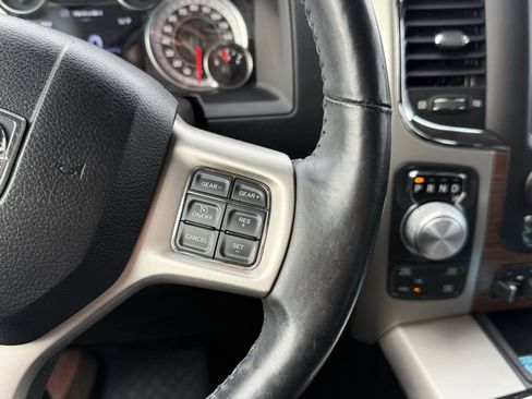 Used 2014 RAM 1500 Laramie w/ Convenience Group image 20