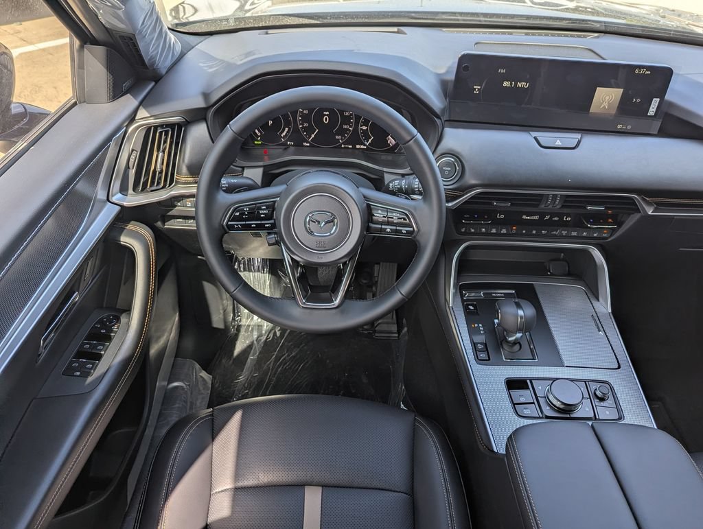 Used 2026 MAZDA CX-90 Plug-In Hybrid w/ Premium Plus AWD/4WD image 4
