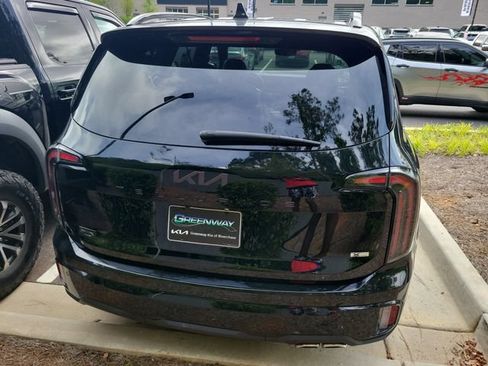 Certified 2025 Kia Telluride SX Prestige X-Line AWD/4WD image 5
