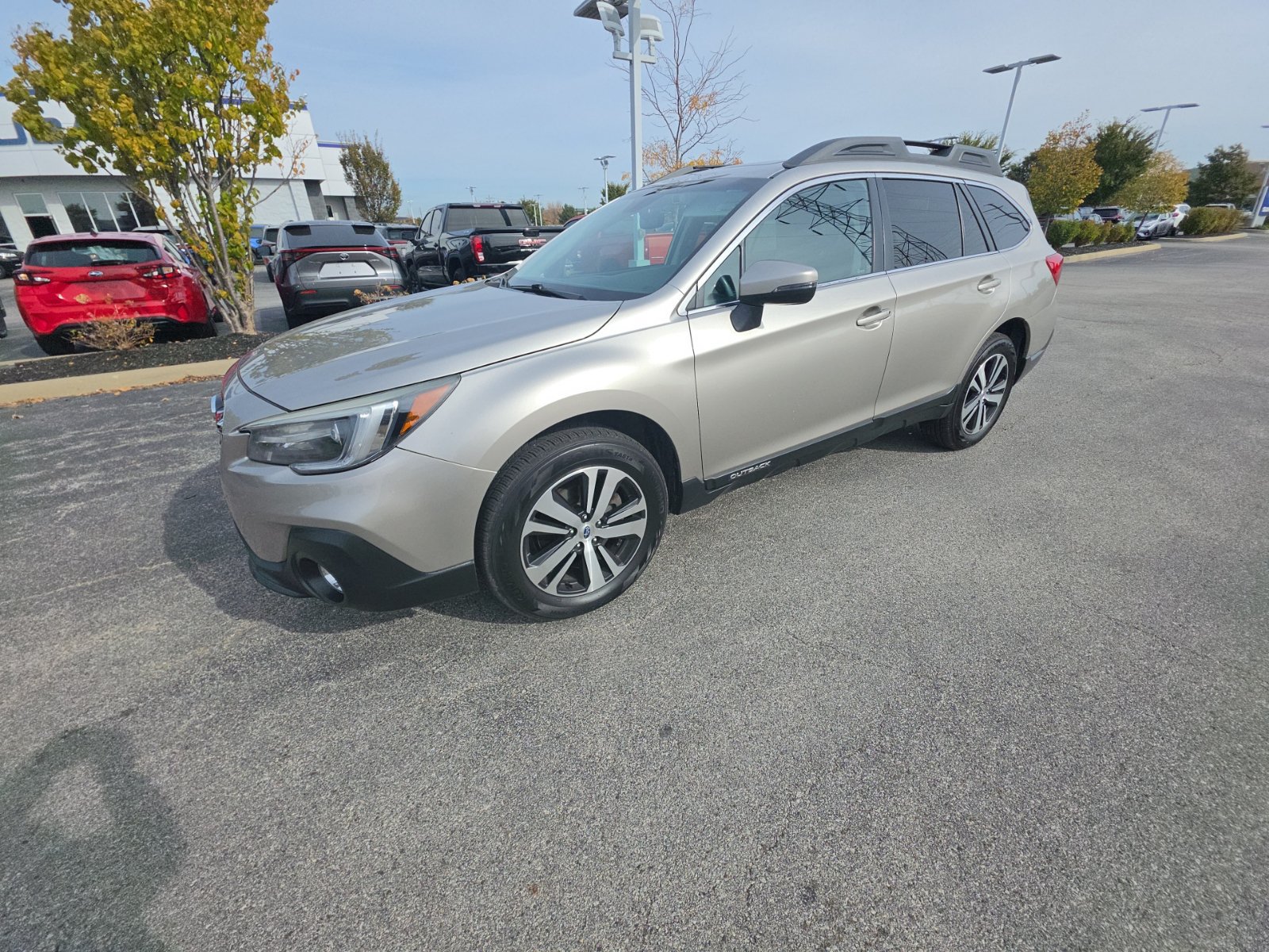 Used 2019 Subaru Outback 2.5i Limited AWD/4WD image 1