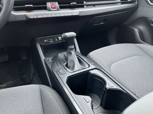 Used 2025 Kia K4 LXS image 40
