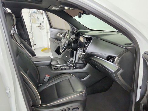 Used 2023 Chevrolet Traverse Premier w/ Redline Edition FWD image 29