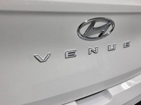 New 2026 Hyundai Venue SE FWD image 10
