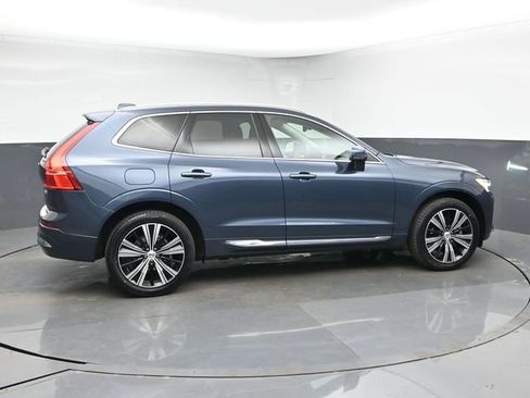 Used 2023 Volvo XC60 B5 Plus w/ Climate Package AWD/4WD image 9