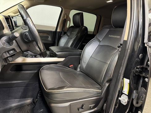 Used 2019 RAM 2500 Laramie image 12