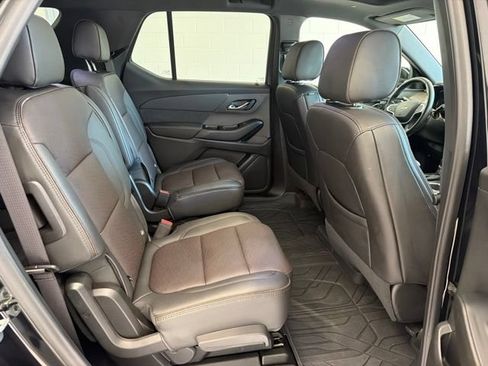 Certified 2023 Chevrolet Traverse High Country w/ LPO, Floor Liner Package AWD/4WD image 13