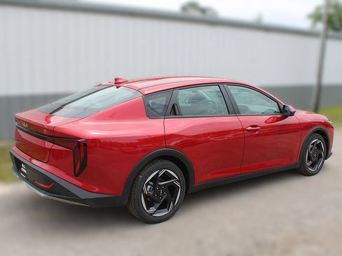 Certified 2025 Kia K4 EX FWD image 6