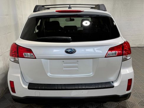 Used 2014 Subaru Outback 2.5i Premium image 8