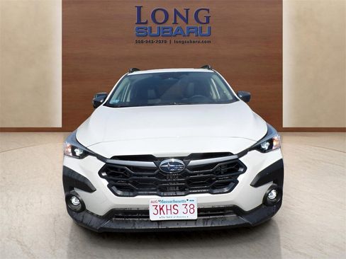 Used 2025 Subaru Crosstrek 2.0i Premium image 2