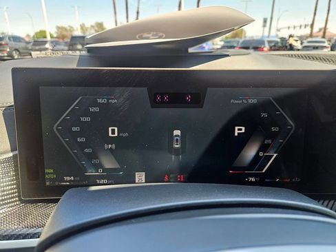 Certified 2025 BMW X7 M60i image 11