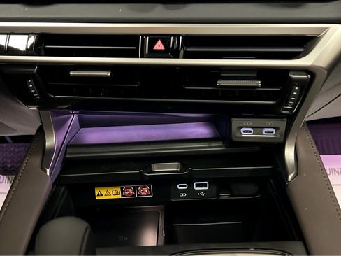 New 2026 Lexus RX 450h AWD image 17