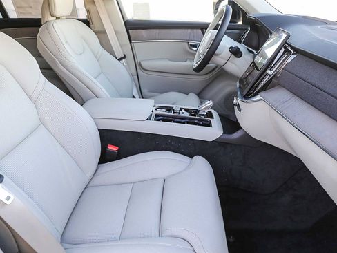 New 2026 Volvo XC90 B6 Ultra w/ Lounge Package AWD/4WD image 16