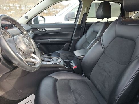 Used 2019 MAZDA CX-5 Touring image 3