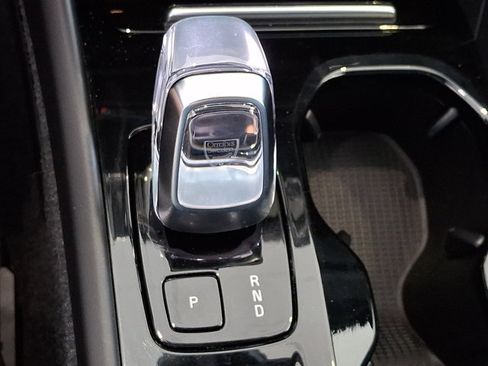 Used 2024 Volvo XC40 B5 Plus w/ Climate Package AWD/4WD image 16