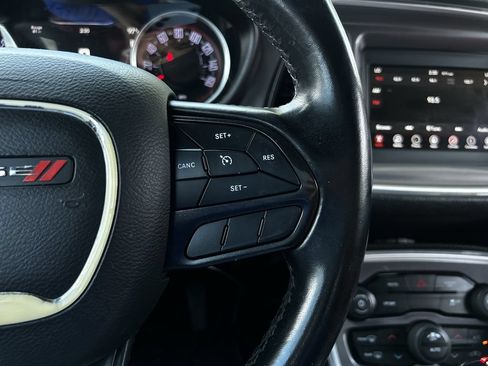 Used 2020 Dodge Challenger SXT RWD image 14