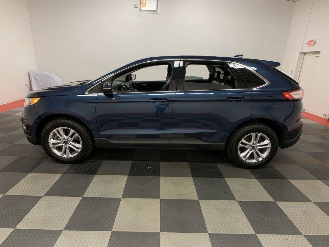 Used 2017 Ford Edge SEL w/ Equipment Group 201A AWD/4WD image 3