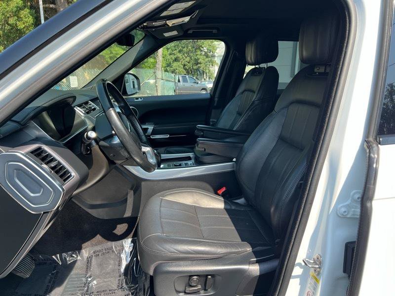 Used 2018 Land Rover Range Rover Sport HSE AWD/4WD image 7