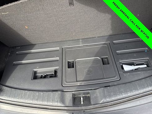 Used 2020 Honda CR-V Touring image 11