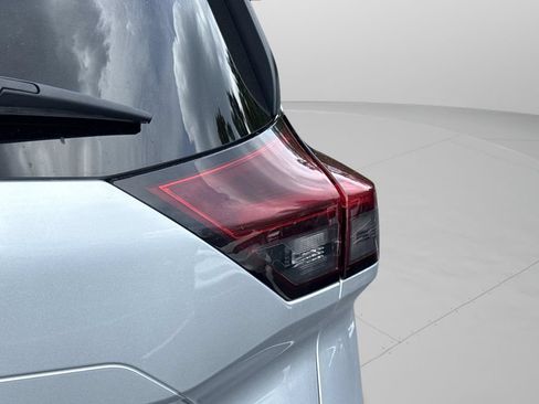 Certified 2023 Nissan Rogue SV AWD/4WD image 48