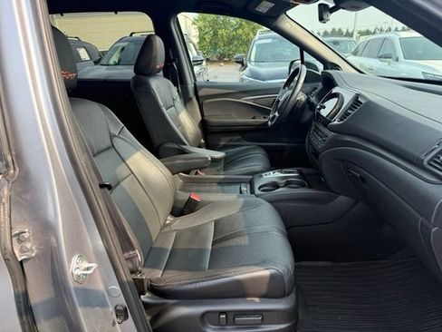 Used 2022 Honda Pilot TrailSport image 26