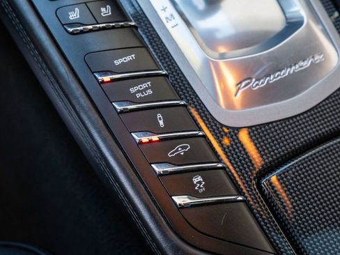Used 2016 Porsche Panamera GTS image 21
