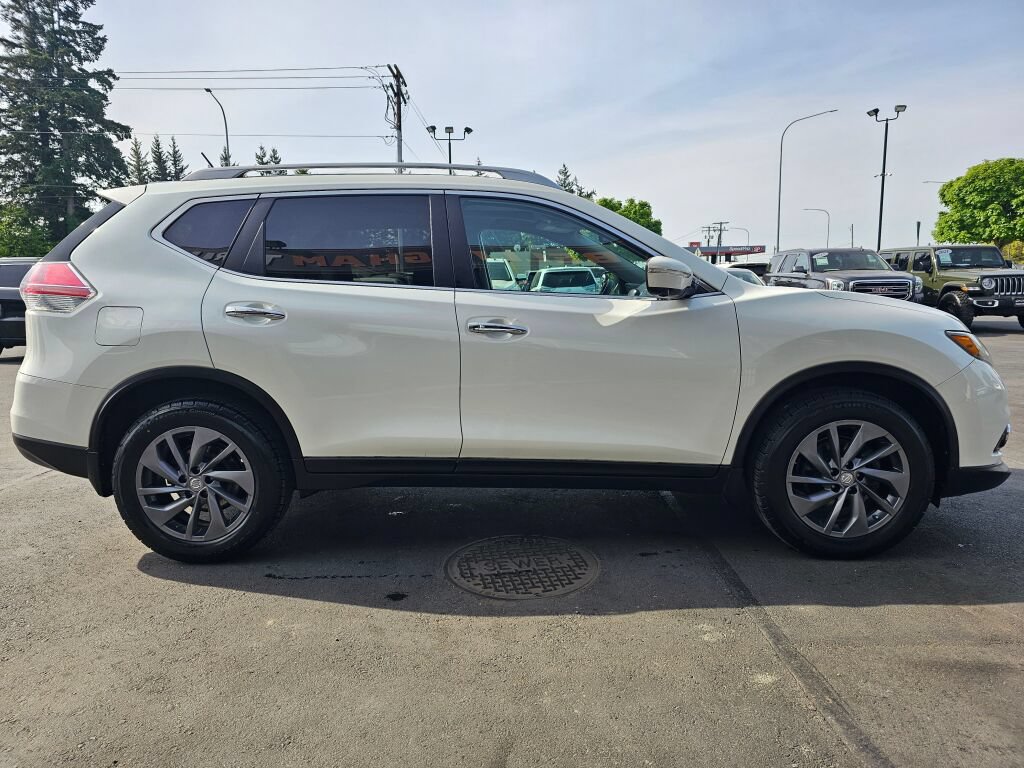 Used 2015 Nissan Rogue SL AWD/4WD image 6