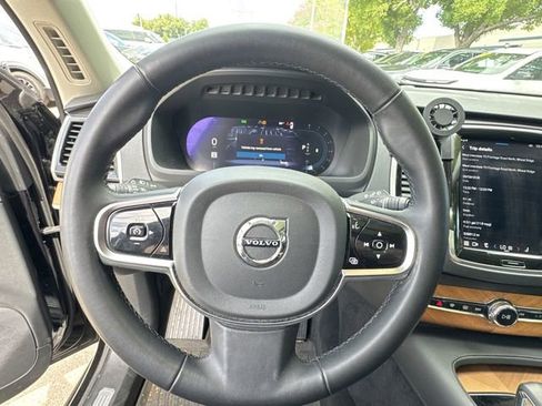 Used 2024 Volvo XC90 B5 Plus image 12