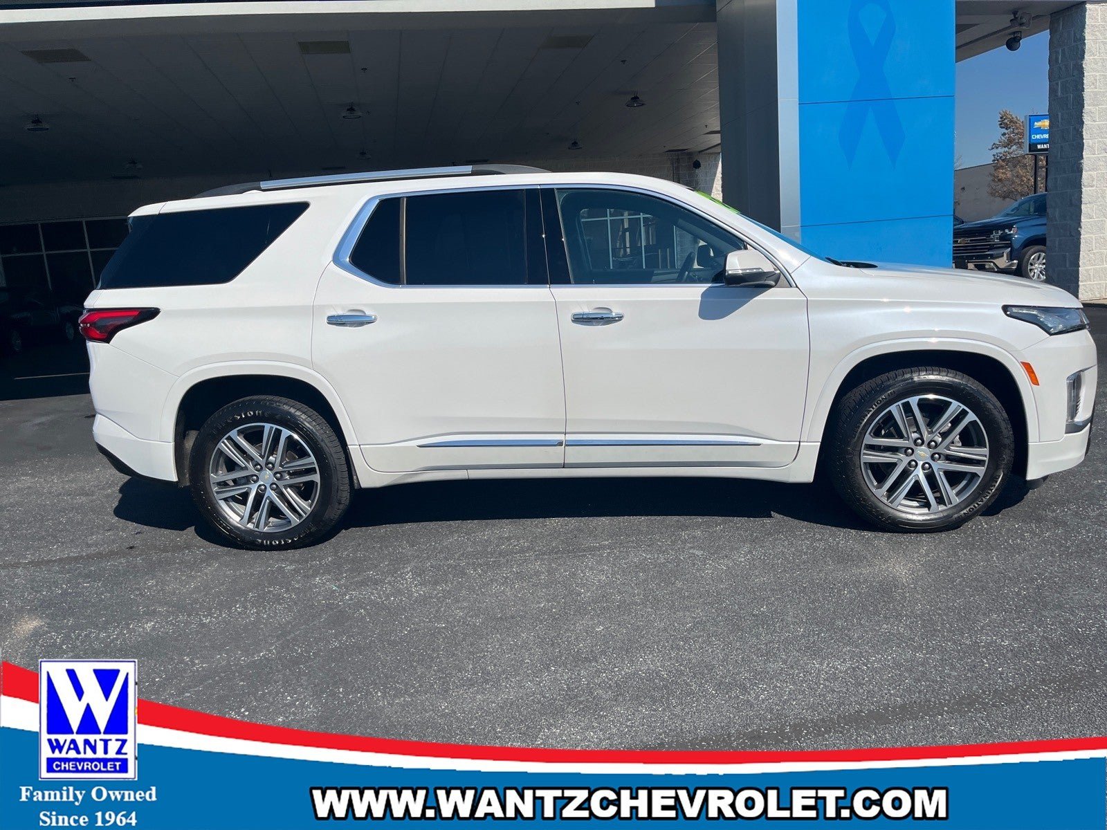 Used 2023 Chevrolet Traverse High Country AWD/4WD image 5
