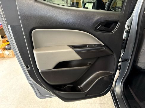 Used 2022 Chevrolet Colorado W/T w/ WT Convenience Package image 34