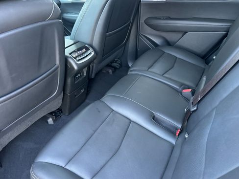 Certified 2024 Cadillac XT6 Premium Luxury image 12