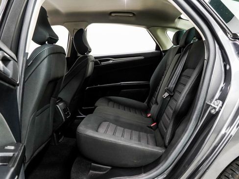 Used 2019 Ford Fusion SE image 39