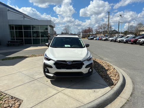 Certified 2025 Subaru Crosstrek 2.0i Premium image 3