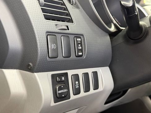 Used 2012 Toyota Tacoma PreRunner w/ TRD Sport Pkg RWD image 18